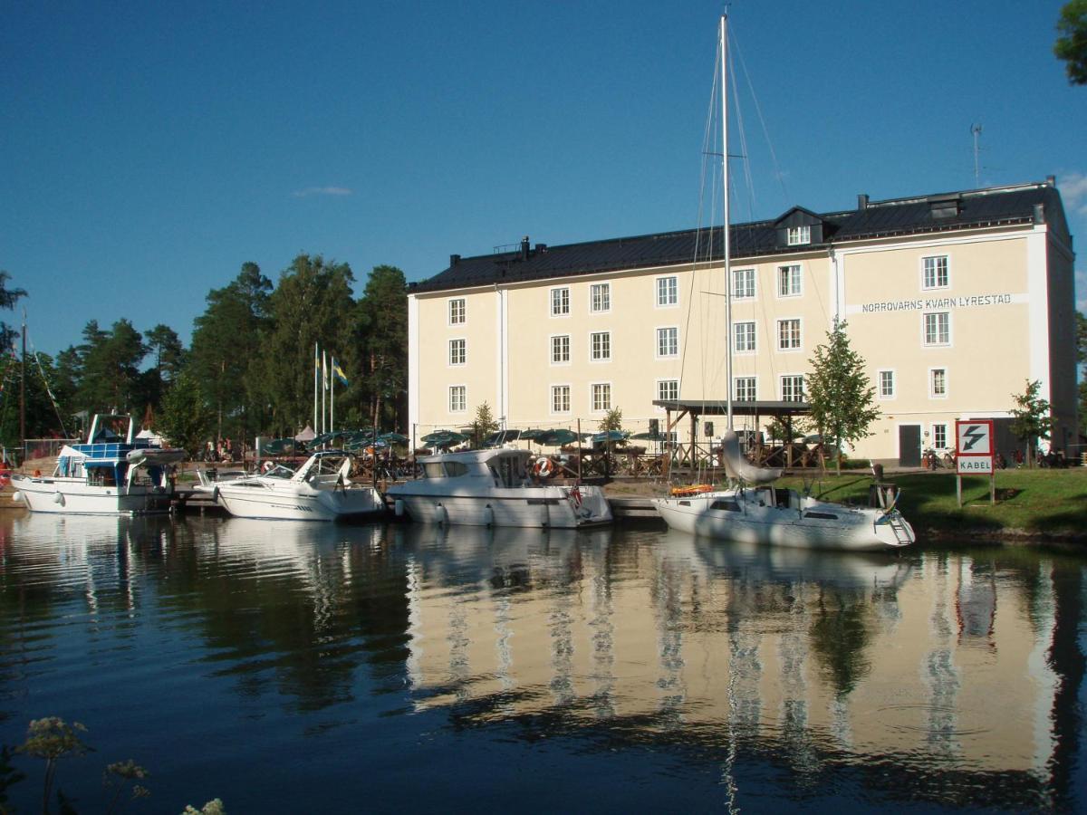 Norrqvarn Hotell Lyrestad Exterior photo